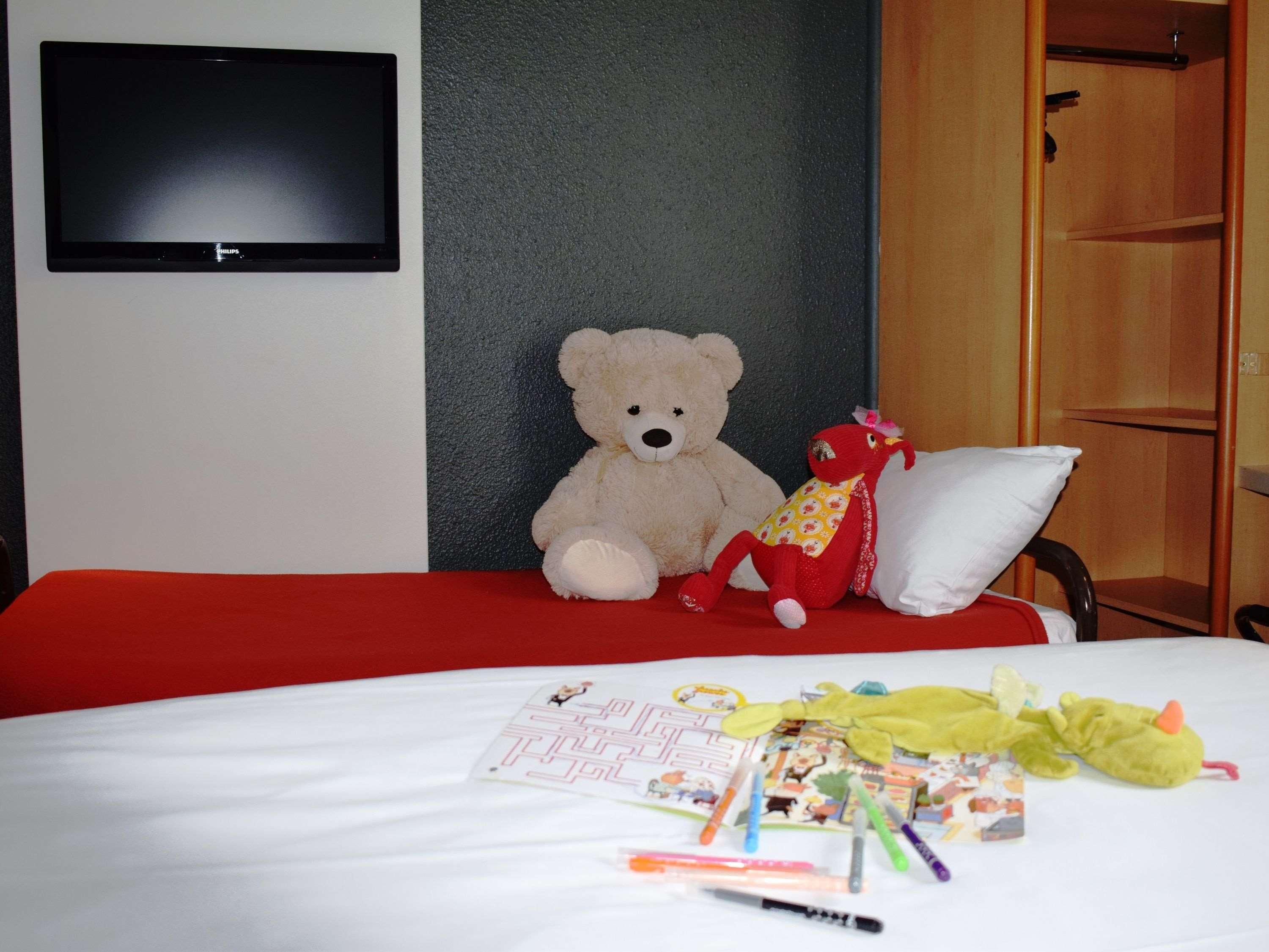 Ibis Chartres Ouest Luce Lucé Exterior foto