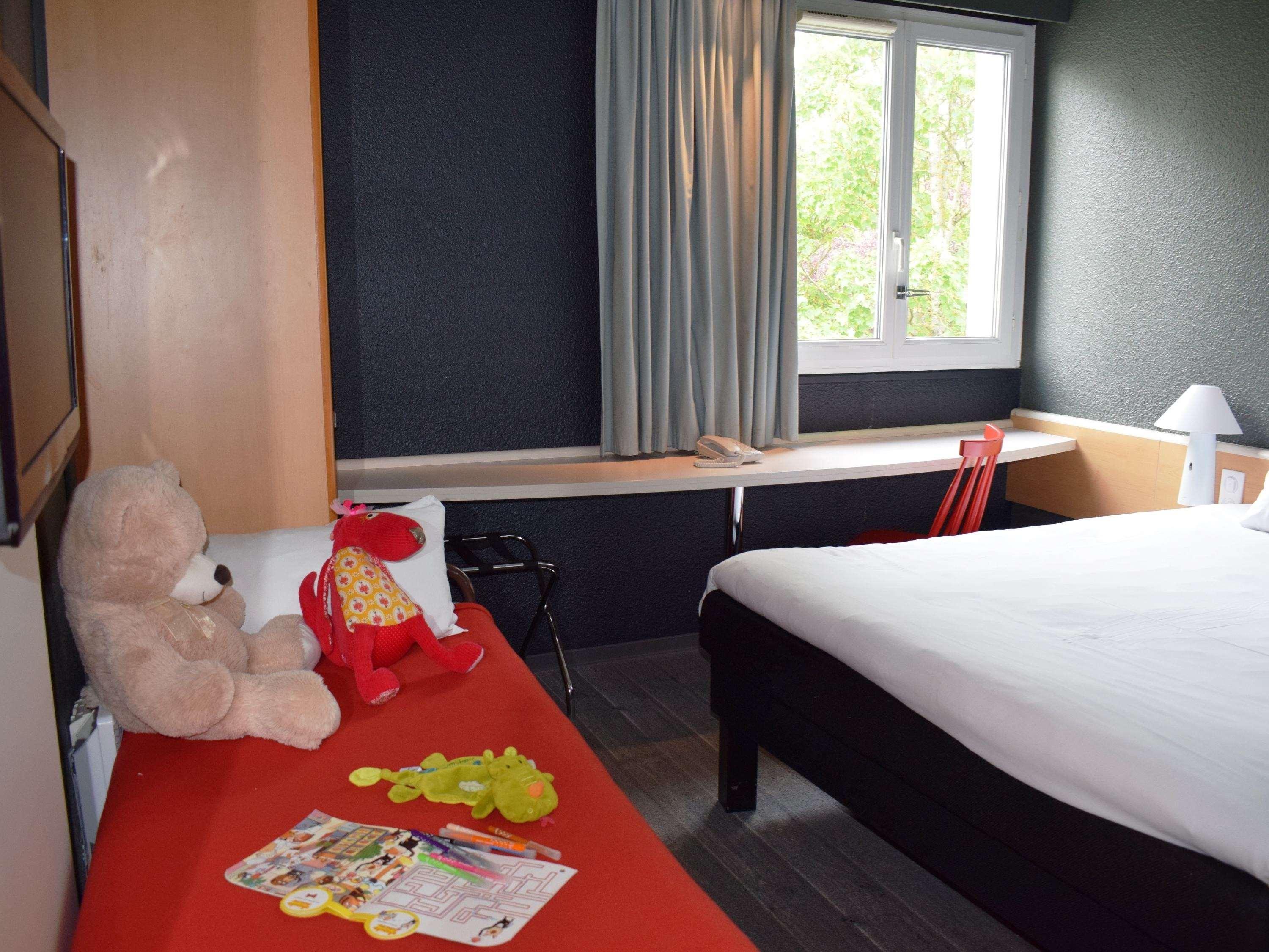 Ibis Chartres Ouest Luce Lucé Exterior foto